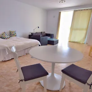 Tejita Seaview Apartment