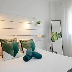 Blue Waves - Free Parking Apartment